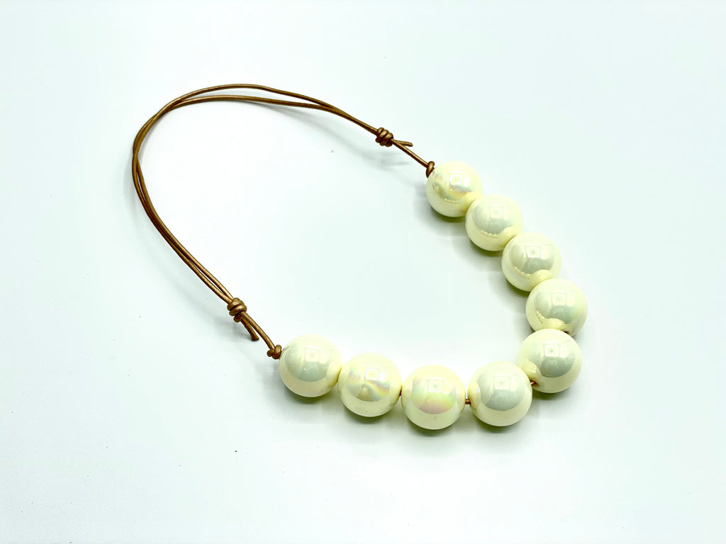 Ivory Glossy Regular Adjustable Necklace