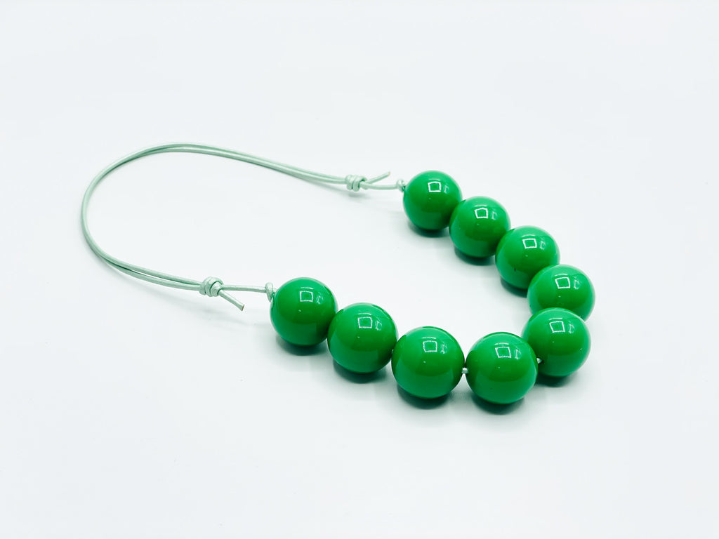 Primary Green Solid Regular Adjustable Necklace